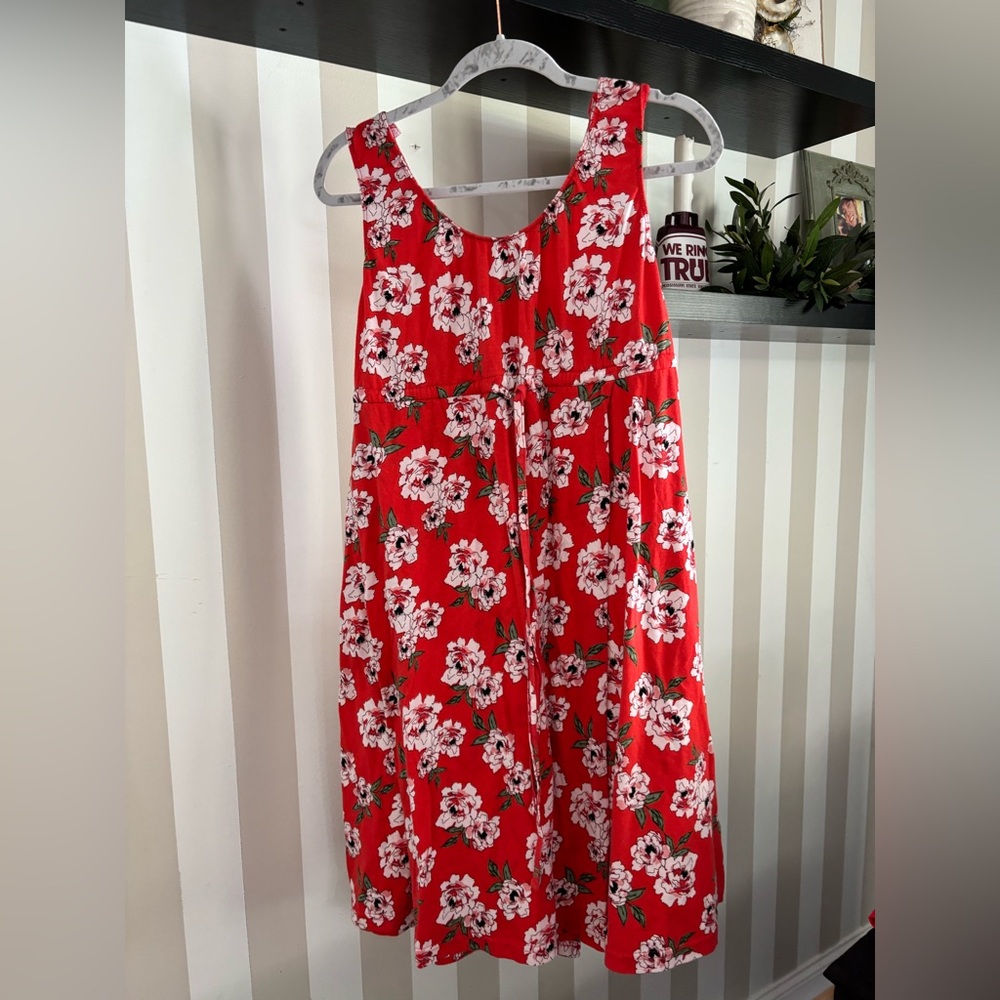 Floral Red Sleeveless gown